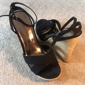 Madden Girl wedges